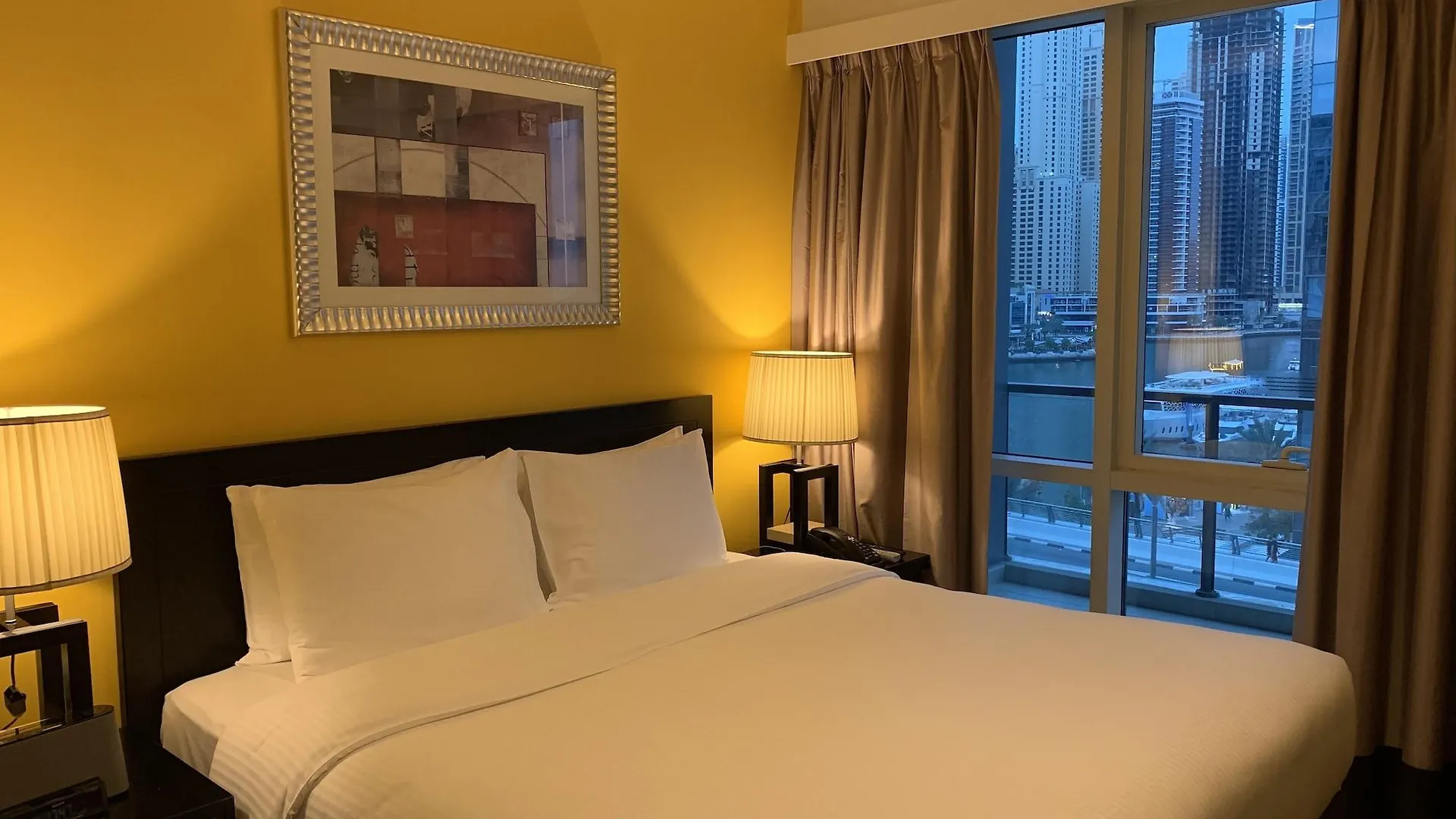 Nuran Marina Aparthotel Dubai