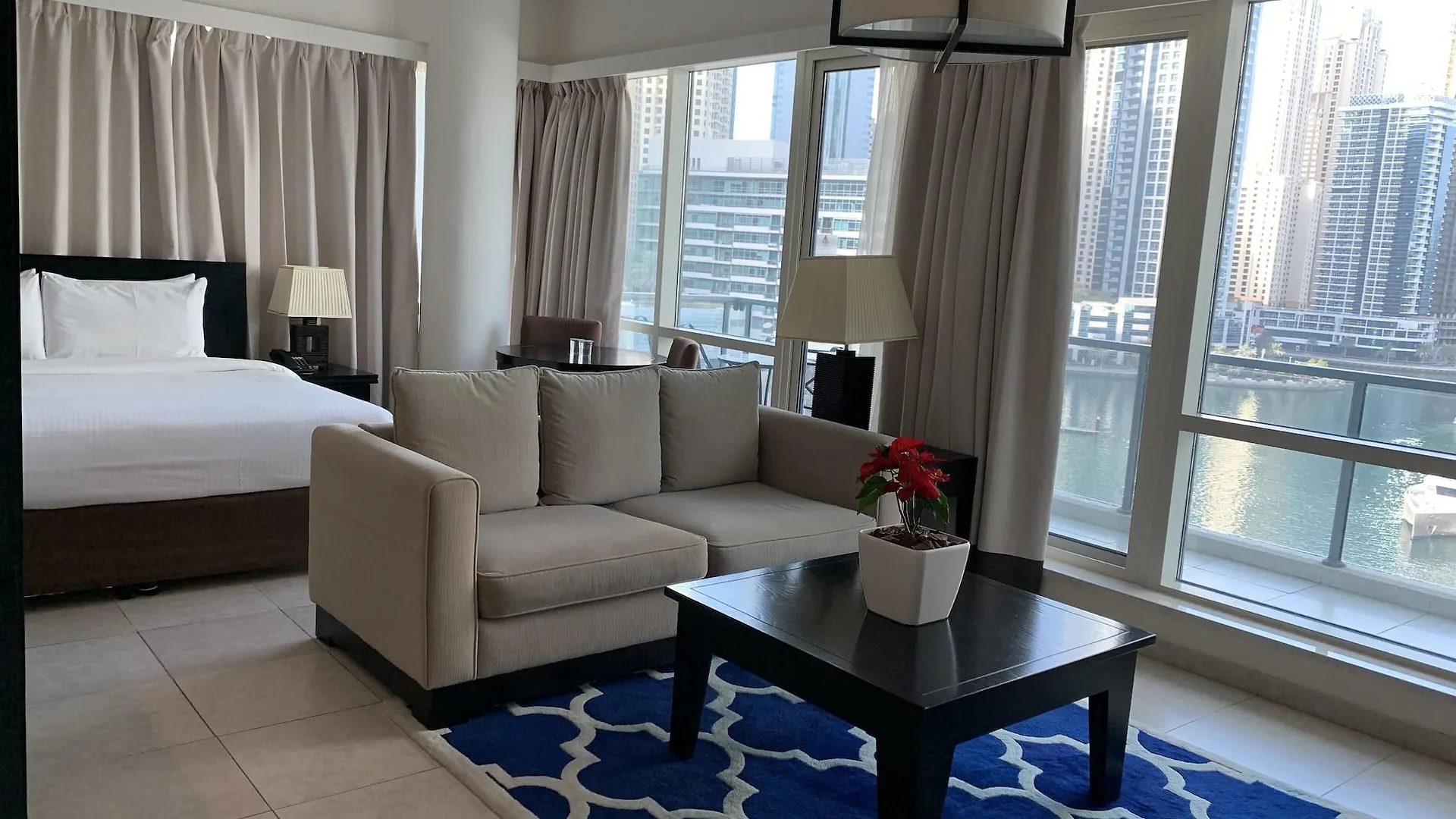 Nuran Marina Aparthotel Dubai