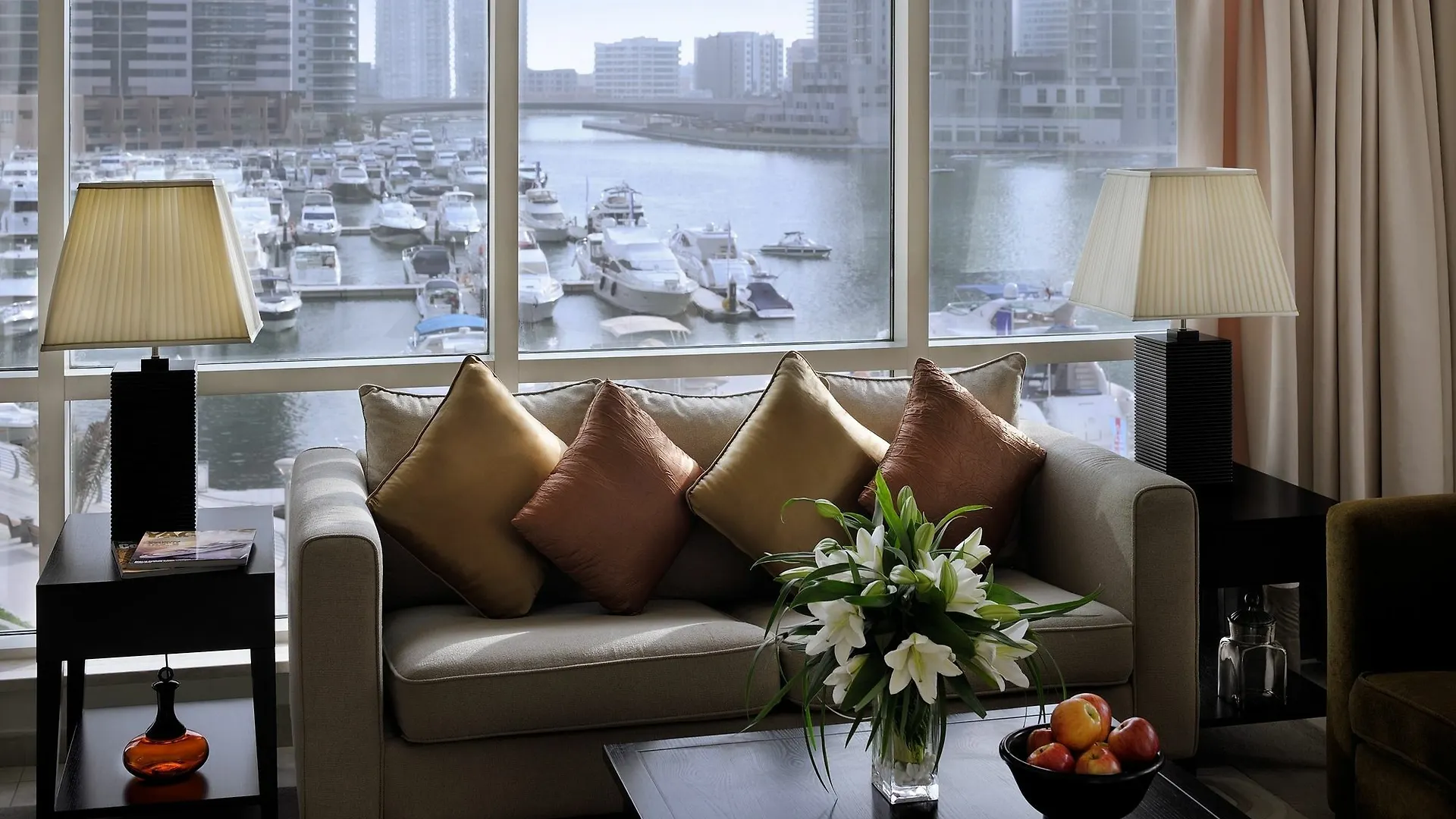Nuran Marina Aparthotel Dubai 4*,