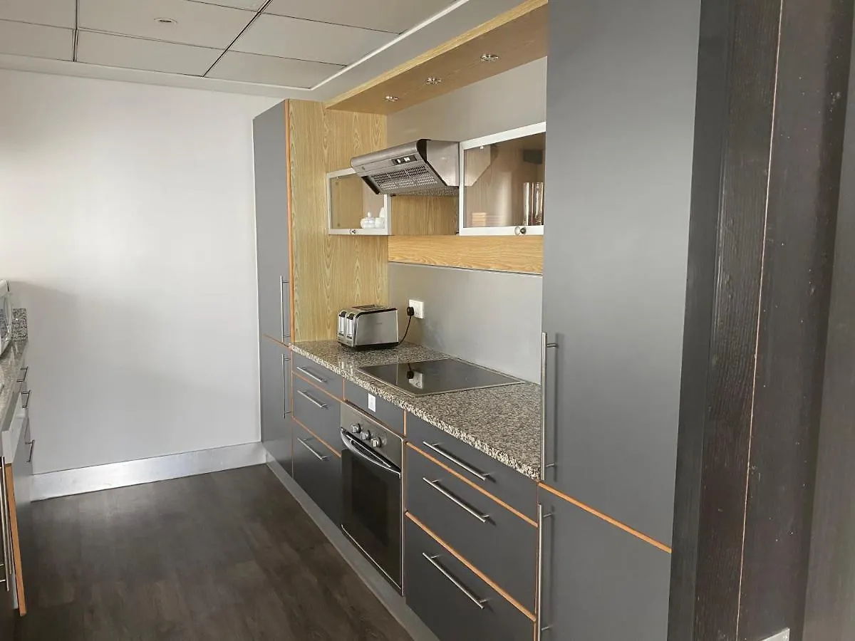 Aparthotel Nuran Marina Dubai
