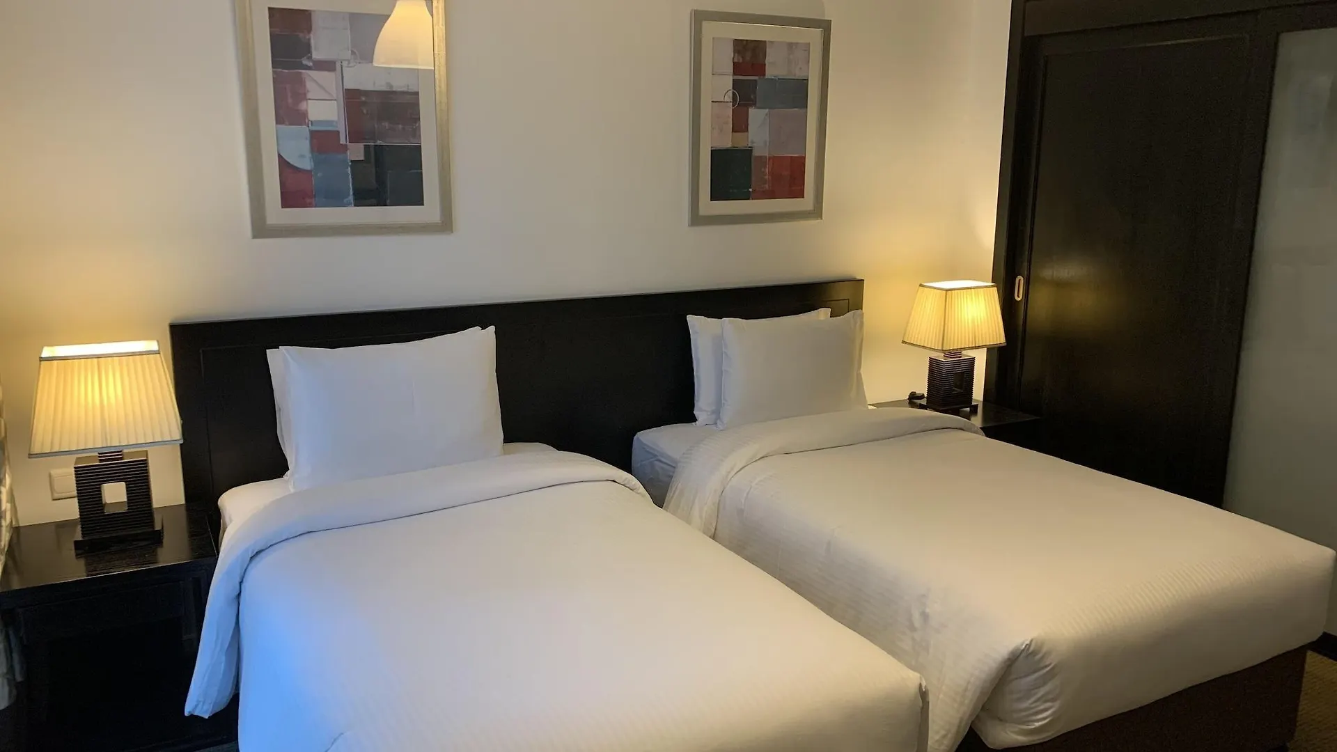 Aparthotel Nuran Marina Dubai