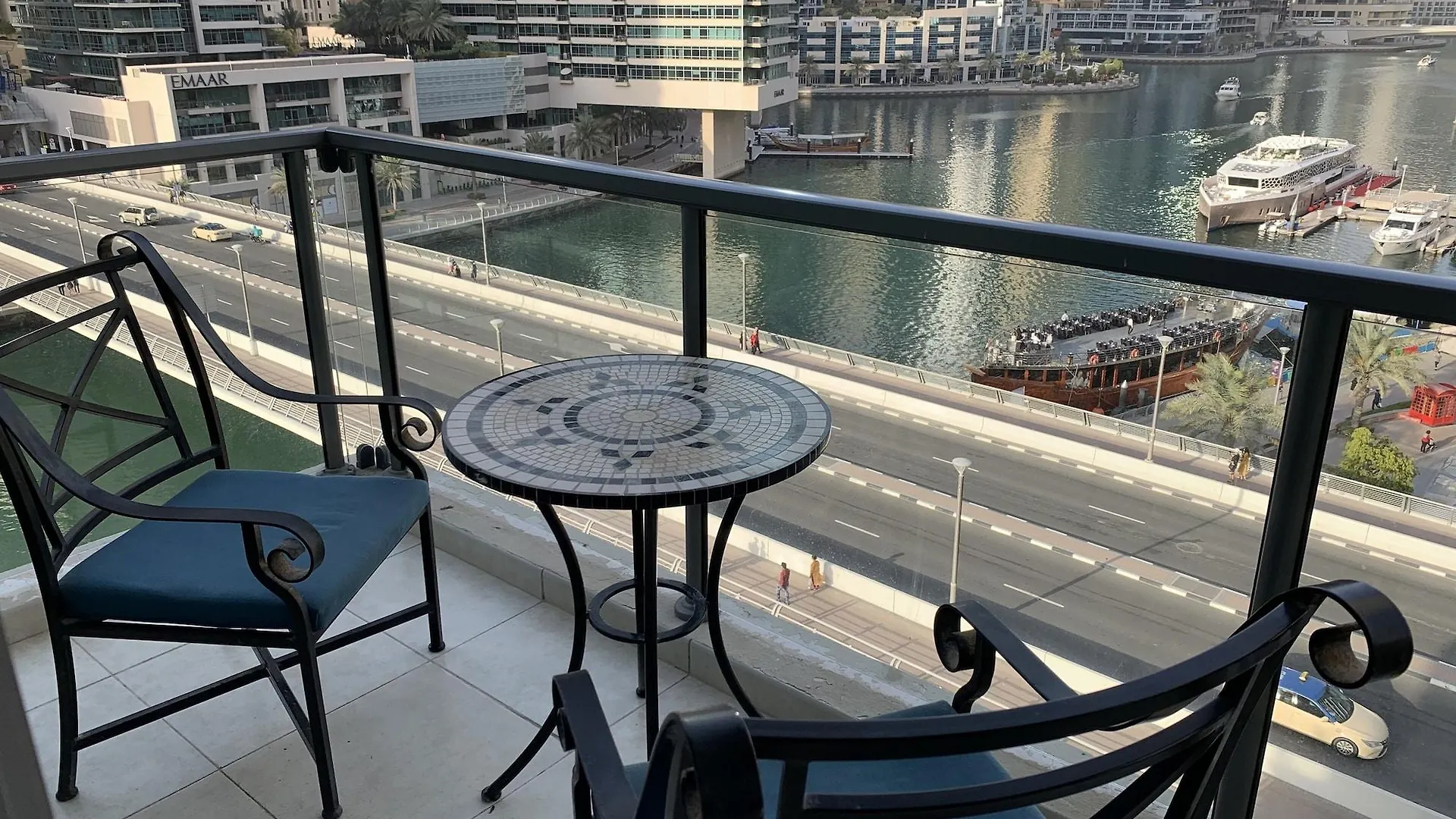 Aparthotel Nuran Marina Dubai