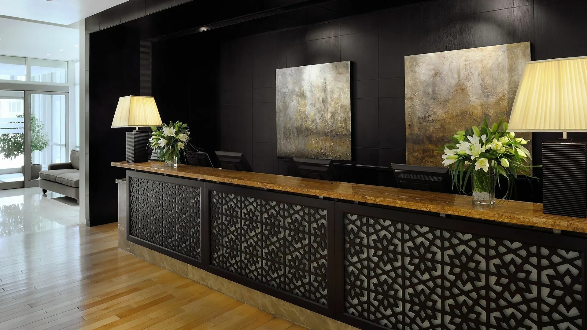Aparthotel Nuran Marina Dubai 4*,