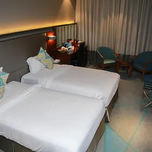 Versailles By Vieras Hotel Dubái