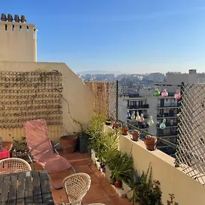 https://appart-4-personnes-terrasse-plein-soleil.fr-provencehotel.com