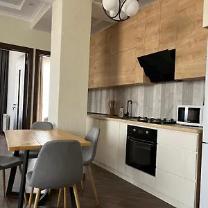 Vazi 2* Tbilisi